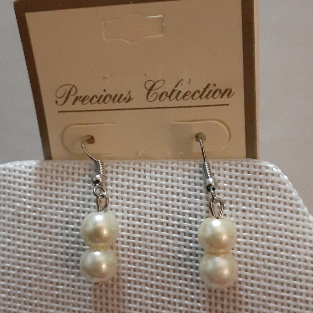 Precious Collections Earrings.
